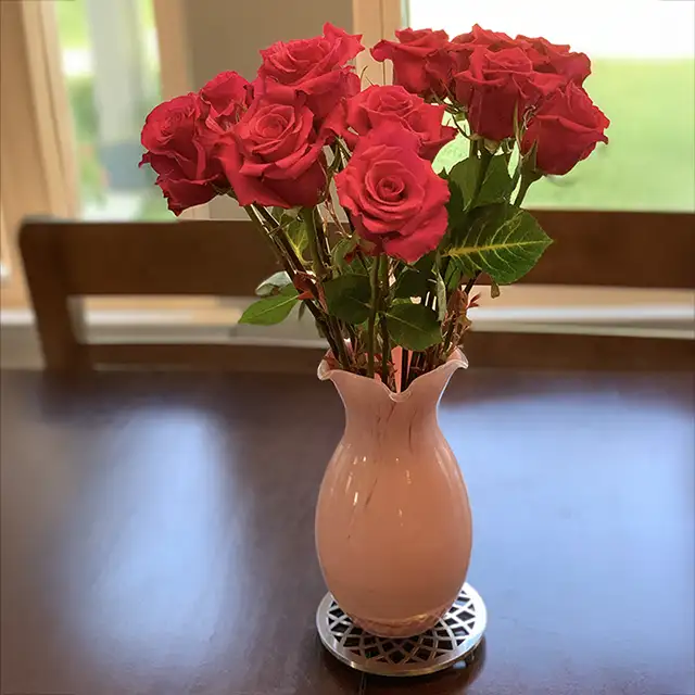 Modern Kitchen Table Styling: Functional Centerpieces